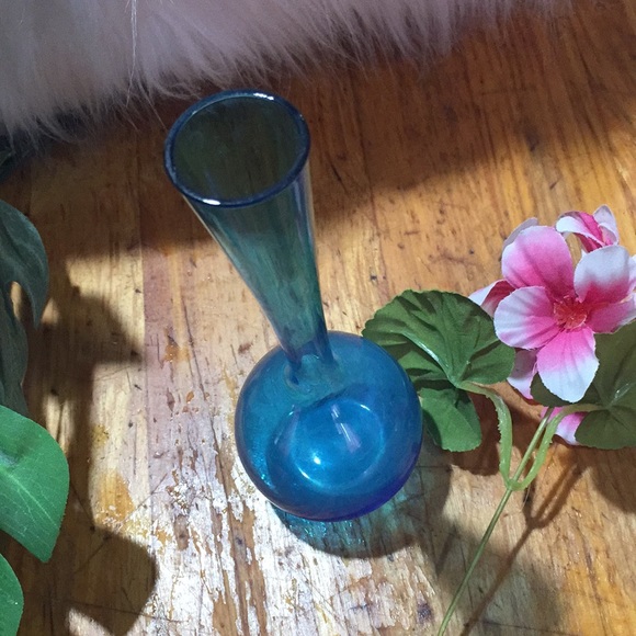 Antique hand blown vase - Picture 3 of 3